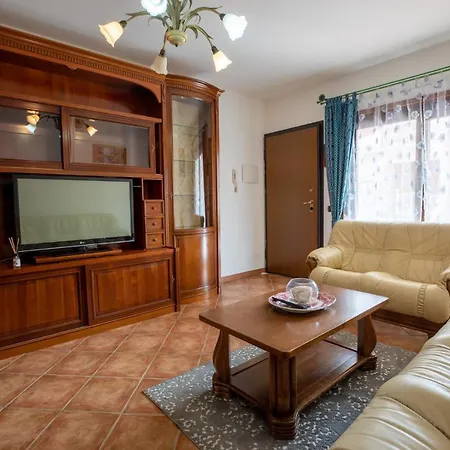 Teo'S House Apartamento *